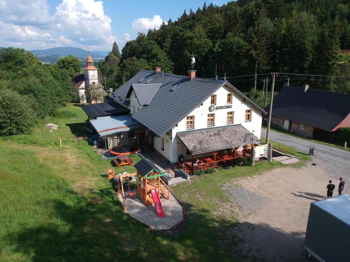 Penzion Stvanice Staré Město Bagian luar foto